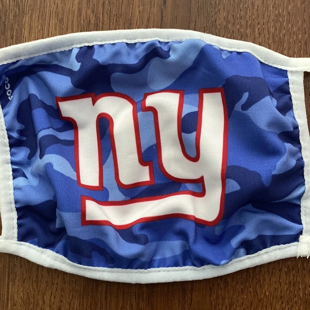 2 New York Giants face masks - Picture 2 of 4